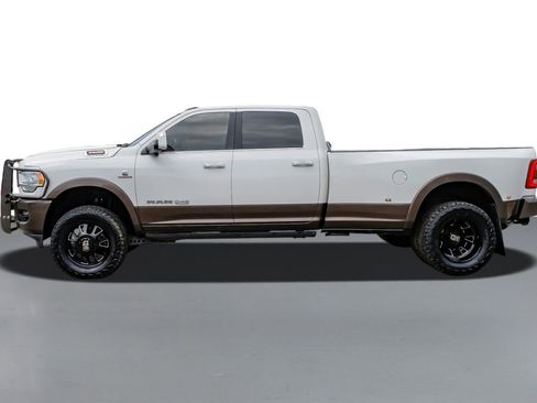 Used 2019 RAM 3500 Limited image 10