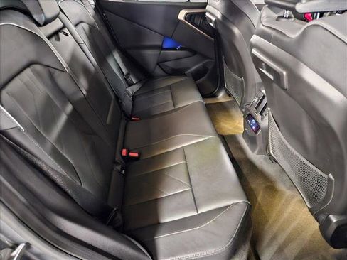 Certified 2025 BMW X3 xDrive30i w/ Premium Package image 17