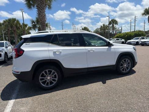 Used 2023 GMC Terrain SLT FWD image 12