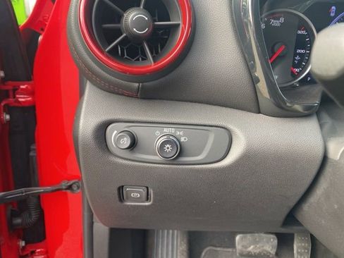 Used 2022 Chevrolet Blazer RS image 17