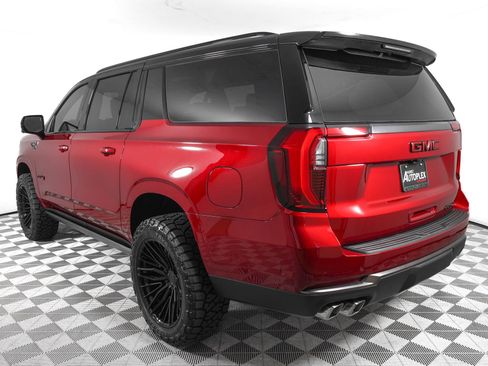 Used 2026 GMC Yukon XL AT4 Ultimate AWD/4WD image 7