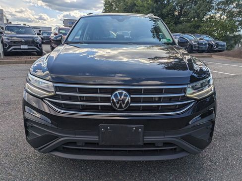 Used 2024 Volkswagen Tiguan S image 9