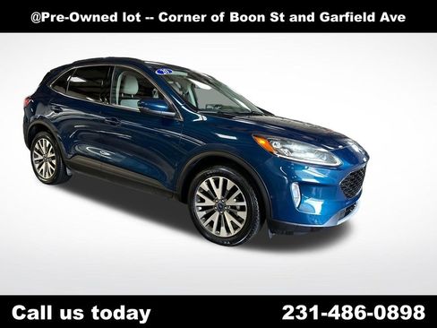 Used 2020 Ford Escape Titanium AWD/4WD image 7