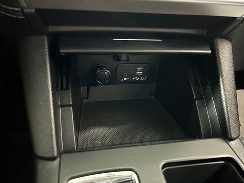 Used 2019 Subaru Outback 3.6R Limited AWD/4WD image 10
