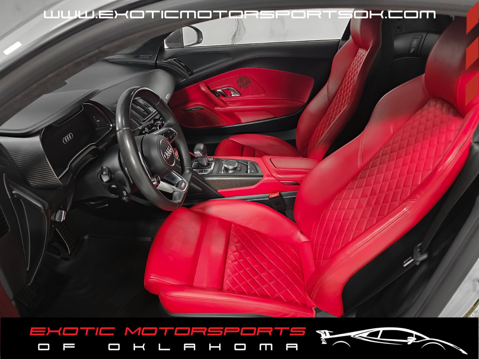 Used 2017 Audi R8 V10 w/ Carbon Exterior Package AWD/4WD image 8