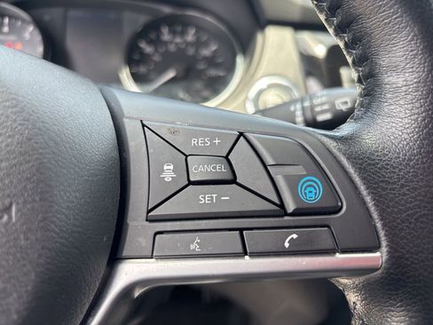 Used 2020 Nissan Rogue Sport SV w/ Technology Package AWD/4WD image 23