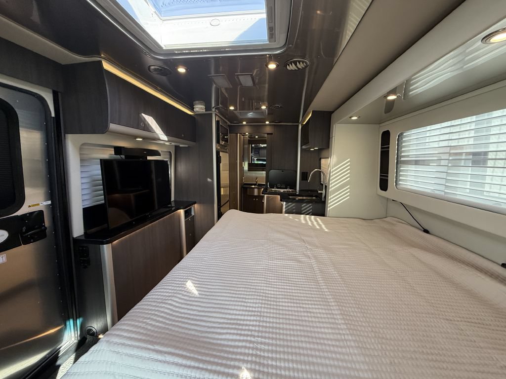Used 2020 Mercedes-Benz Sprinter 3500 image 43
