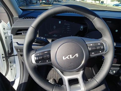 New 2026 Kia K5 EX image 14
