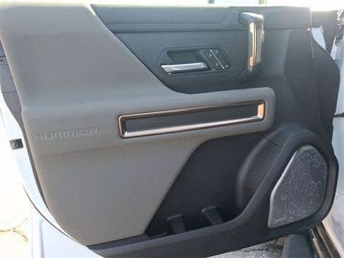 New 2025 GMC Hummer EV 2X image 9