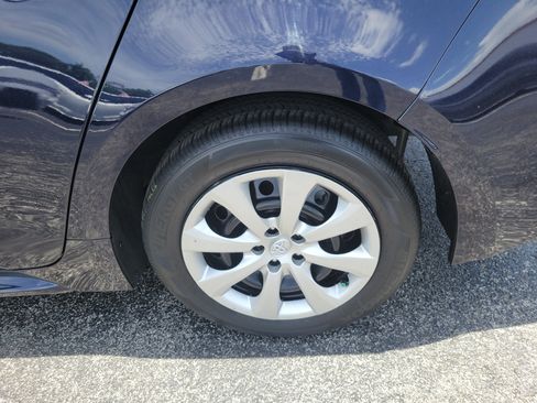 Used 2024 Toyota Corolla LE FWD image 27