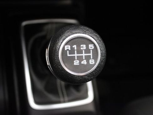 Used 2018 Jeep Wrangler Unlimited Sahara w/ LED Lighting Group AWD/4WD image 16