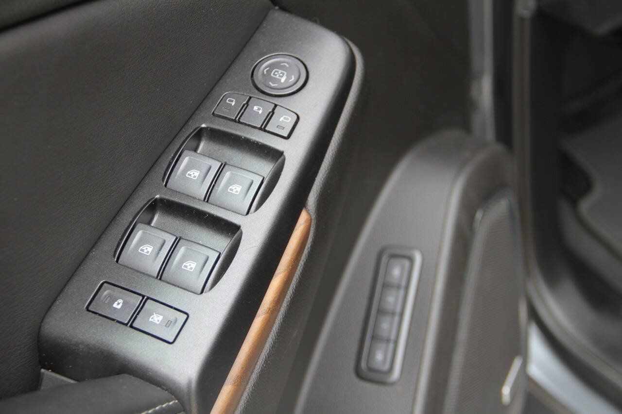Used 2019 GMC Yukon Denali AWD/4WD image 24