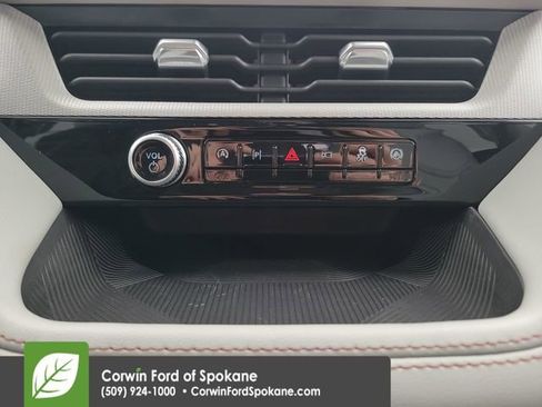 New 2026 Ford Explorer Active w/ Active Comfort Package image 29