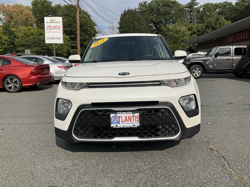Used 2021 Kia Soul LX FWD image 2