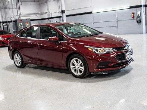 Used 2016 Chevrolet Cruze LT w/ Sun And Sound Package image 2