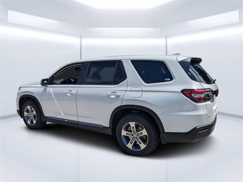 New 2025 Honda Pilot EX-L image 5