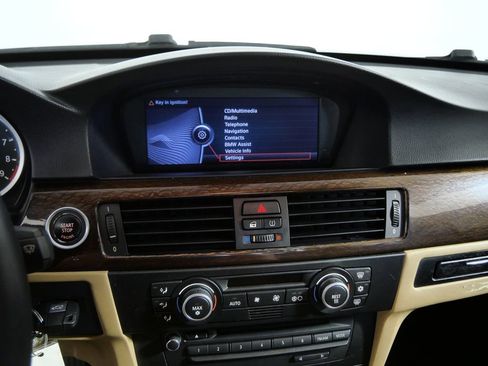Used 2009 BMW M3 Sedan RWD image 18