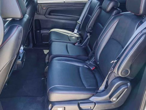 Used 2023 Honda Odyssey Sport image 17