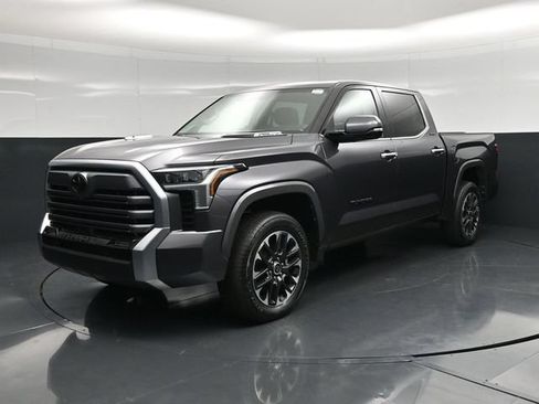 Used 2023 Toyota Tundra Limited AWD/4WD image 7