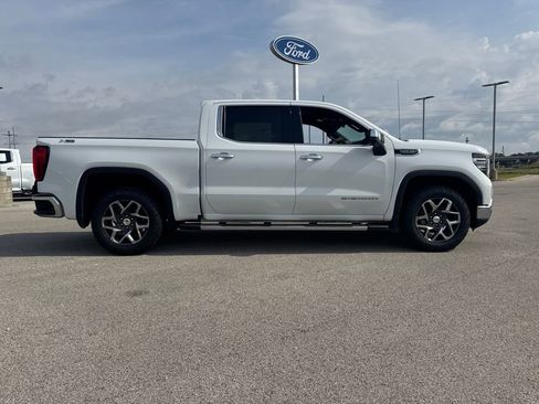 Used 2023 GMC Sierra 1500 SLT w/ SLT Premium Package image 7