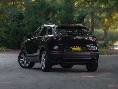 Used 2023 MAZDA CX-30 AWD 2.5 S w/ Select Package image 3