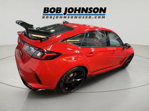 Used 2025 Honda Civic Type R image 2