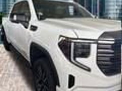 Used 2022 GMC Sierra 1500 AT4 w/ AT4 Premium Package AWD/4WD image 21