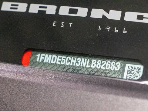 Used 2022 Ford Bronco Outer Banks w/ Sasquatch Package AWD/4WD image 16