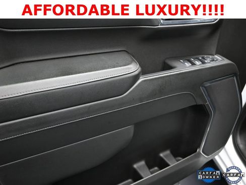 Used 2025 GMC Sierra 1500 SLT image 11