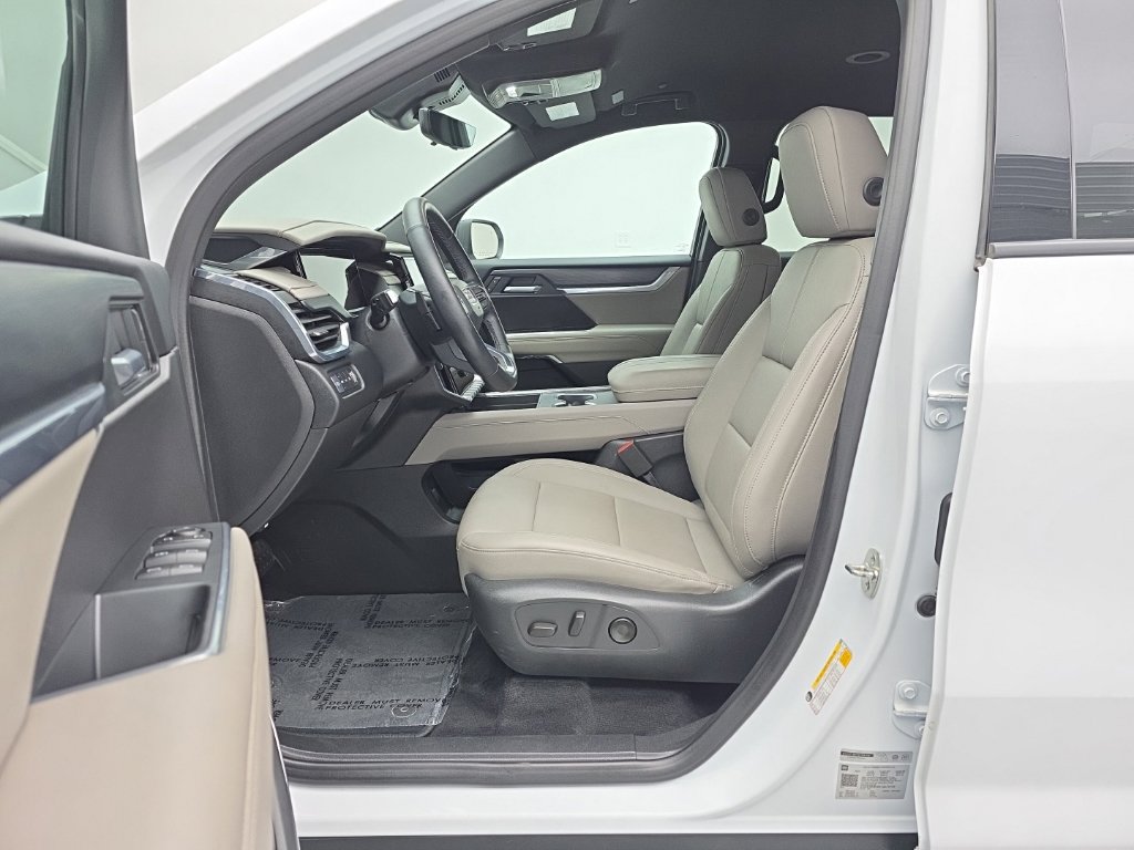 Used 2026 GMC Acadia Elevation w/ Elevation Premium Package AWD/4WD image 14