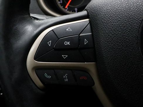 Used 2016 Jeep Cherokee Latitude w/ Comfort/Convenience Group AWD/4WD image 27