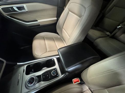 Used 2023 Ford Explorer XLT w/ Equipment Group 202A image 86