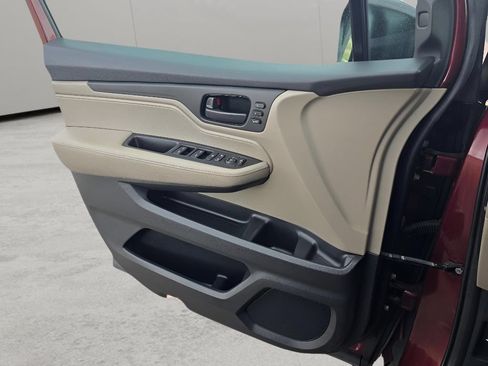 Used 2018 Honda Odyssey EX-L image 15