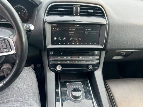 Used 2018 Jaguar F-PACE Prestige AWD/4WD image 14
