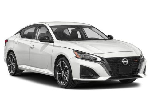 Used 2023 Nissan Altima 2.5 SR AWD/4WD image 9