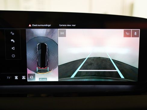 Certified 2025 Audi Q6 e-tron Premium w/ Convenience Package image 19