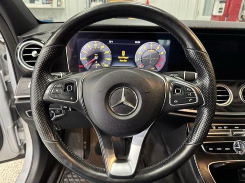 Used 2018 Mercedes-Benz E 400 4MATIC Wagon image 7