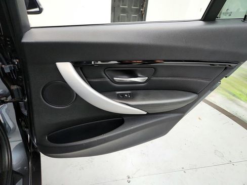 Used 2016 BMW 328i xDrive Sedan AWD/4WD image 30