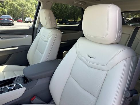 New 2026 Cadillac XT5 Premium Luxury w/ Driver Assist Package FWD image 21