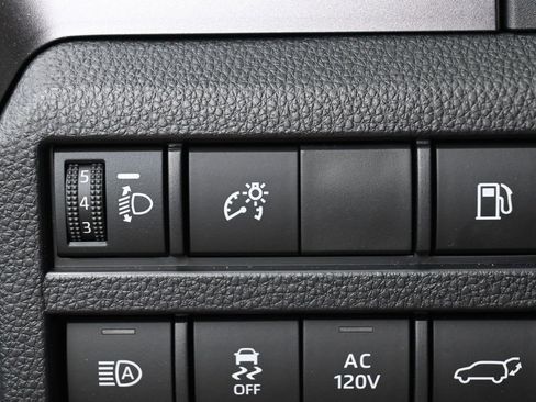 Certified 2026 Toyota 4Runner TRD Off-Road Premium AWD/4WD image 15