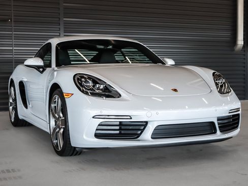 New 2025 Porsche 718 Cayman image 6