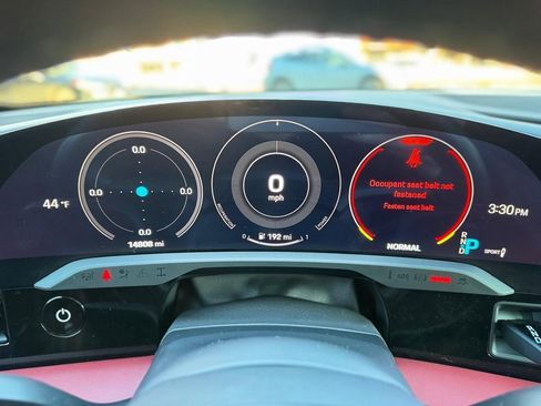 Used 2021 Porsche Taycan image 15