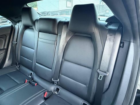 Used 2019 Mercedes-Benz CLA 250 image 37