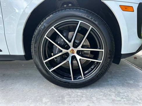 New 2026 Porsche Macan AWD/4WD image 42