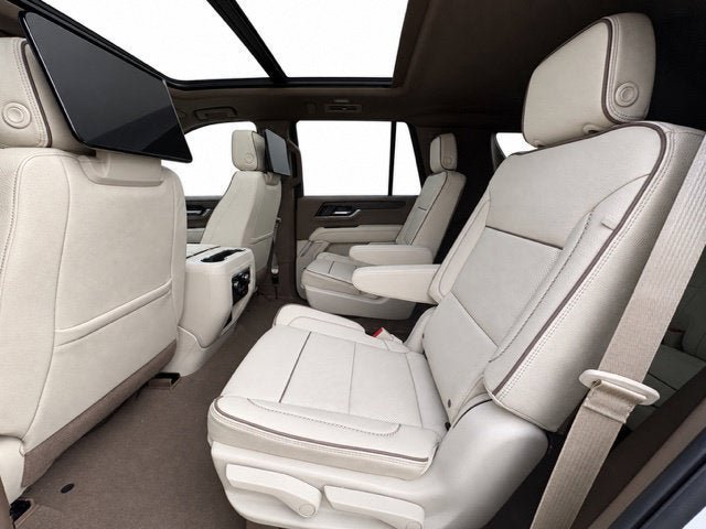 New 2027 GMC Yukon Denali w/ Denali Reserve Package AWD/4WD image 15