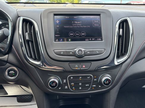 Used 2024 Chevrolet Equinox RS AWD/4WD image 27