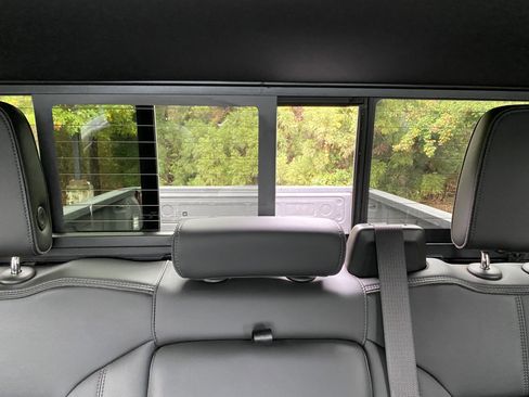 Used 2023 Chevrolet Silverado 2500 High Country w/ Z71 Off-Road Package image 36