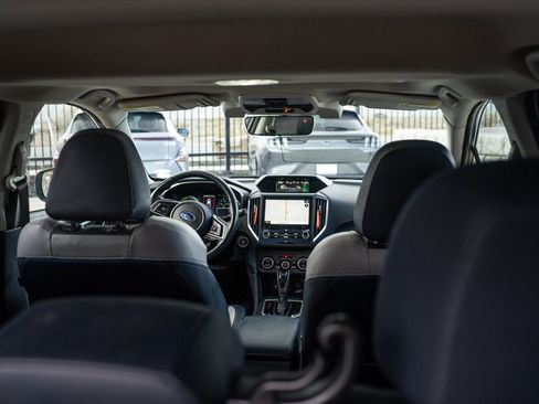 Used 2020 Subaru Crosstrek Hybrid w/ Moonroof Package w/Navigation image 25