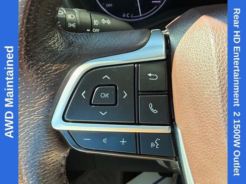 Used 2022 Toyota Sienna Platinum AWD/4WD image 22