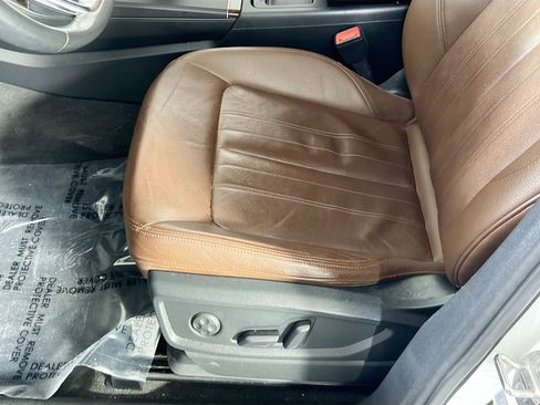 Used 2019 Audi Q5 2.0T Premium w/ Convenience Package image 18